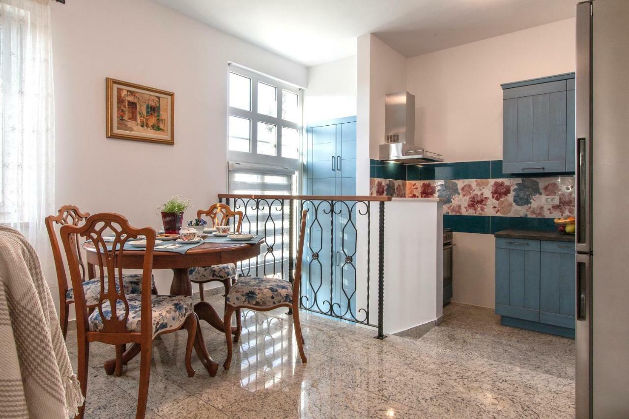 Nala Appartamento Rovigno Esterno foto